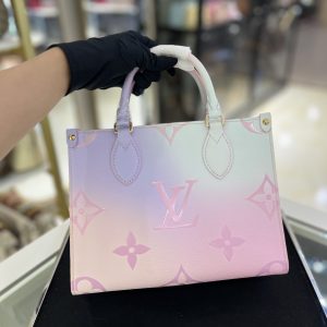 LV Onthego PM